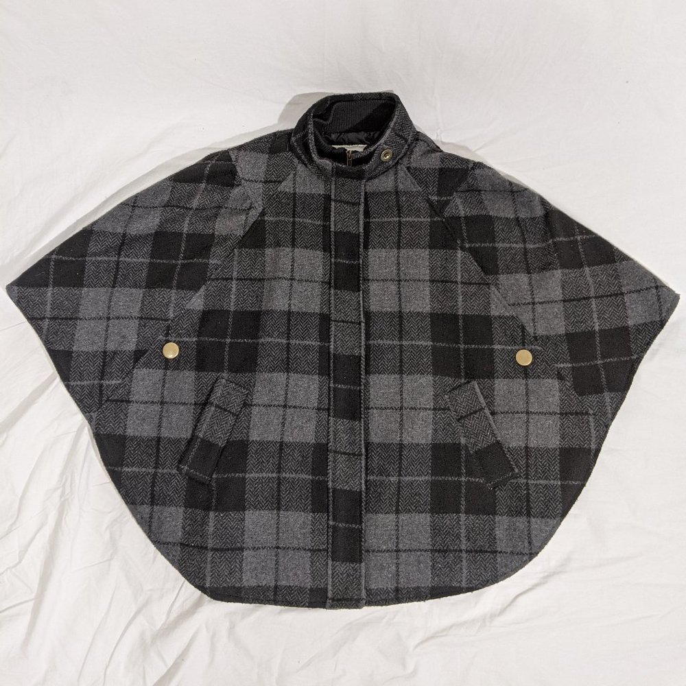 NWT HeartSoul Plaid Cape Size M